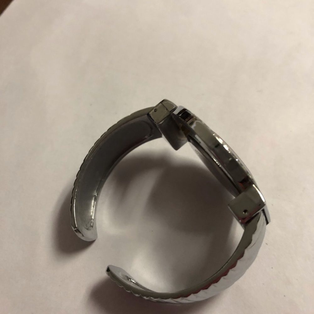 Pink face Cansnow Ladies Watch-EUC - Picture 3 of 4